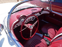 Chevrolet Corvette C1, decapotable blanche (de 1953) (prise a Amberieux, France, 2016) (08)